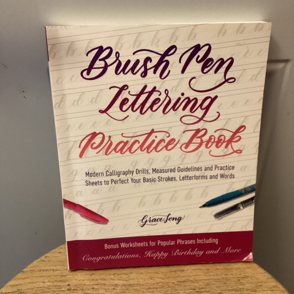 Brush Pen Lettering Practice Book: Modern Calligraphy Drills, Measured Guideline